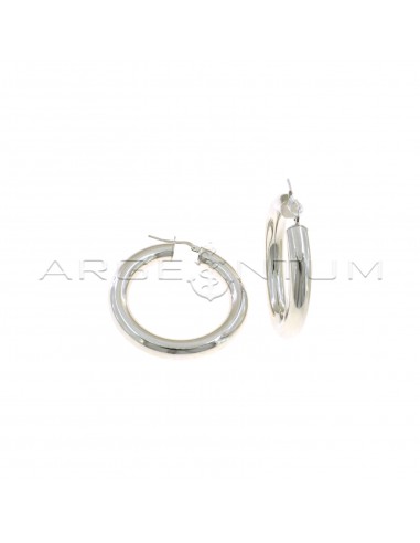 Tubular circle earrings ø 40 mm with white gold plated bridge clasp in 925 silver