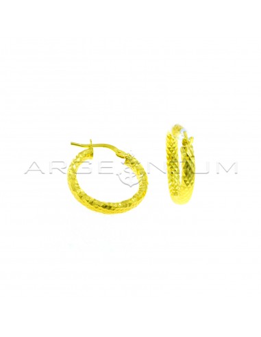 Orecchini a cerchio tubolare pop corn ø 20 mm con chiusura a ponte placcati oro giallo in argento 925