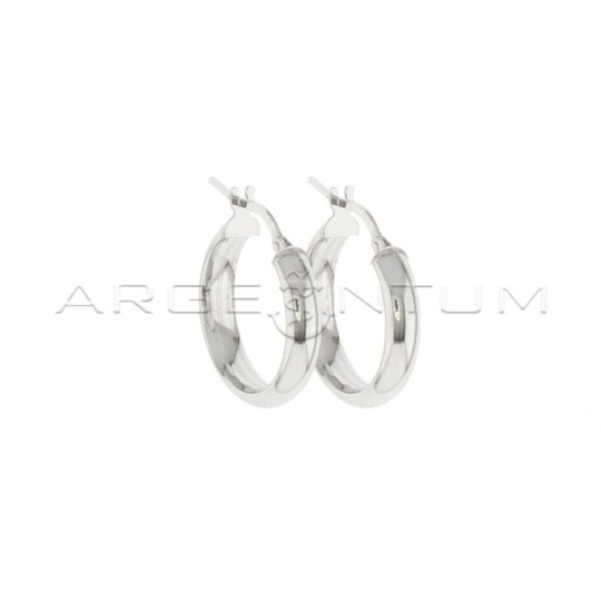 White gold plated hoop earrings ø 19 mm with rounded band and bridge clasp in 925 silver