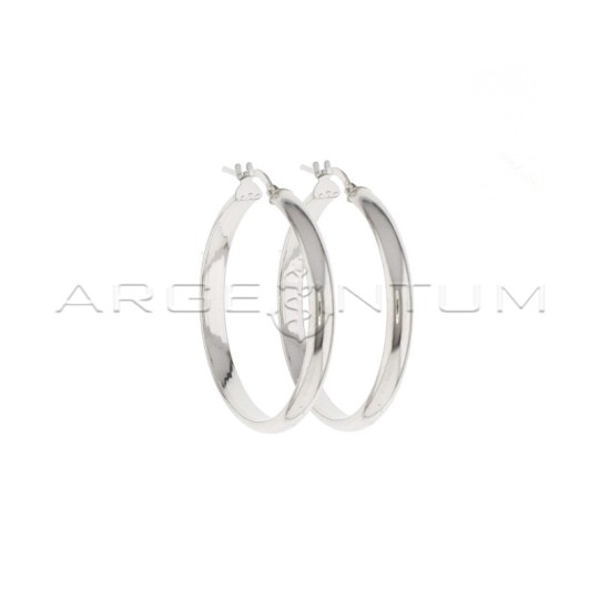 White gold plated hoop earrings ø 34 mm with rounded band and bridge clasp in 925 silver