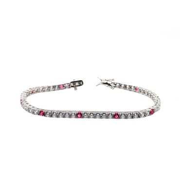 Tennis bracelet with 5...