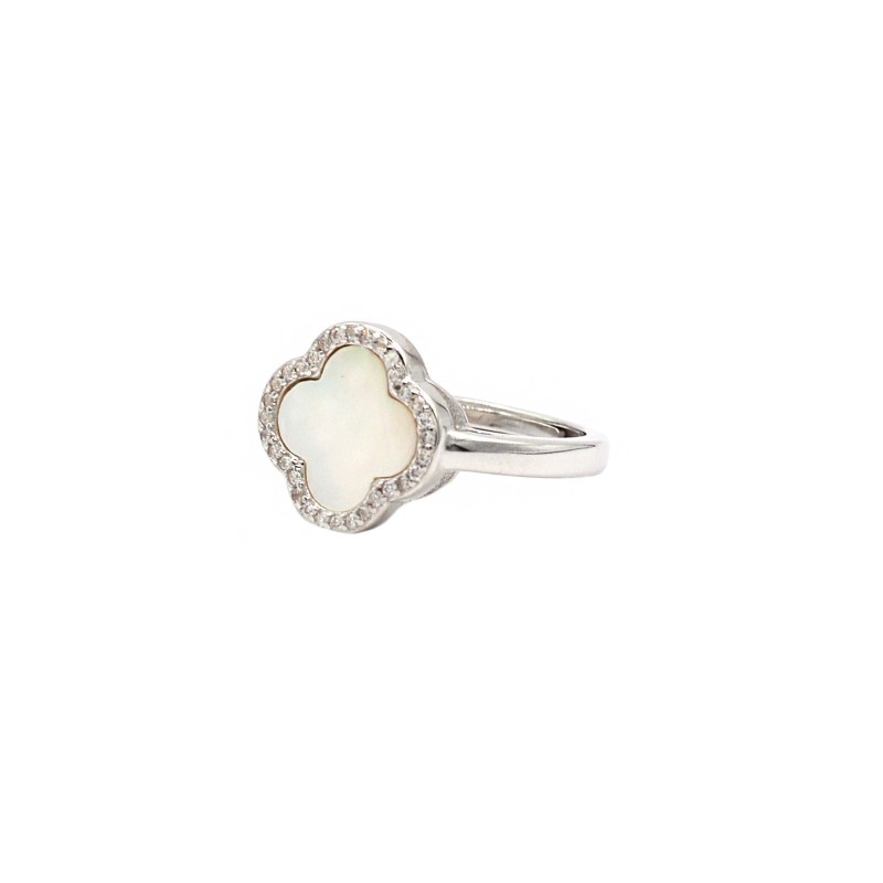 Adjustable ring with mother of pearl...