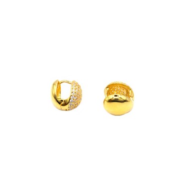 Hoop earrings with oval...