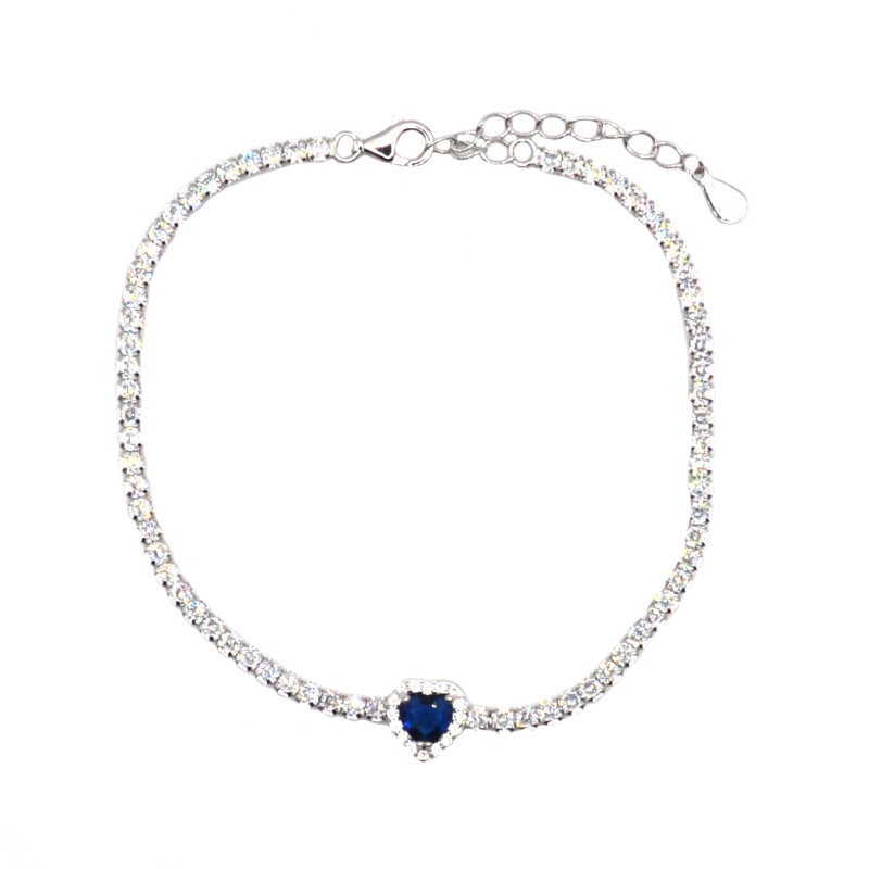 Tennis bracelet with central blue...