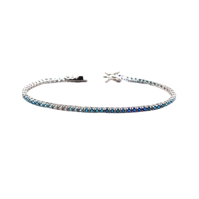 Degradé bracelet in the tone of blue...