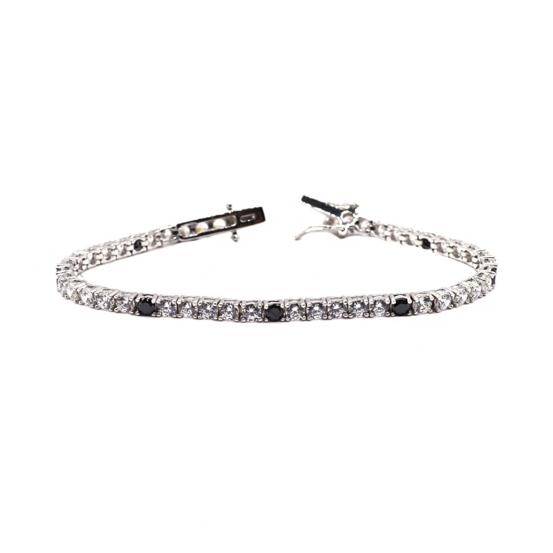 Tennis bracelet with 5 white zircons...