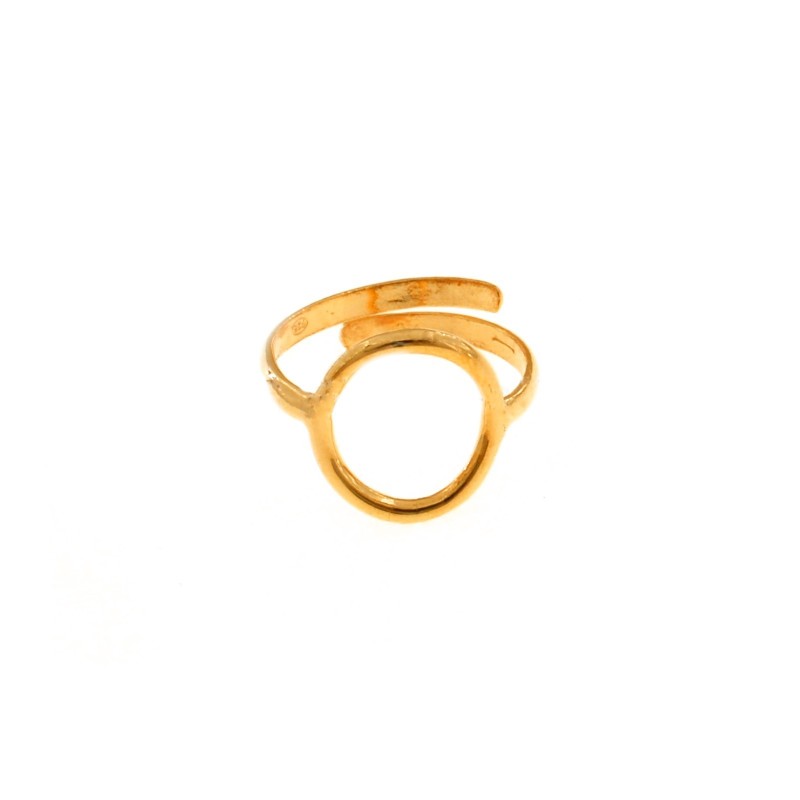 Adjustable ring with central oval...