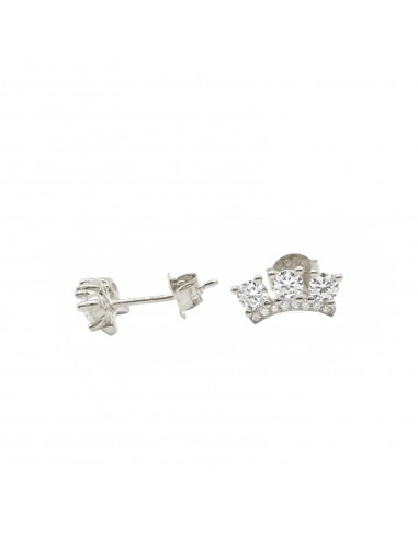 3-point stud earrings with white...