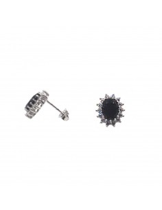 10.5x13 mm lobe earrings...